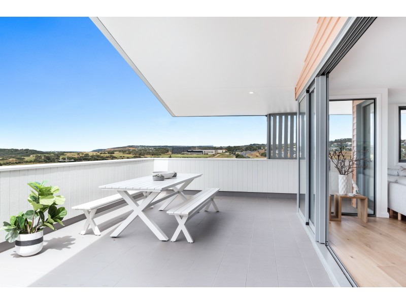 4/42 Bell Street, Torquay VIC 3228