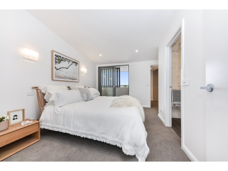 9/42 Bell Street, Torquay VIC 3228