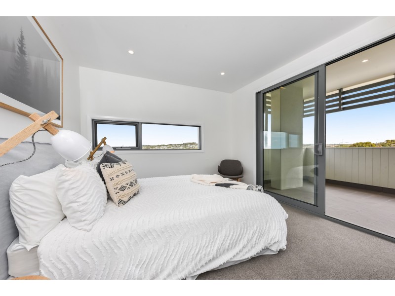 9/42 Bell Street, Torquay VIC 3228