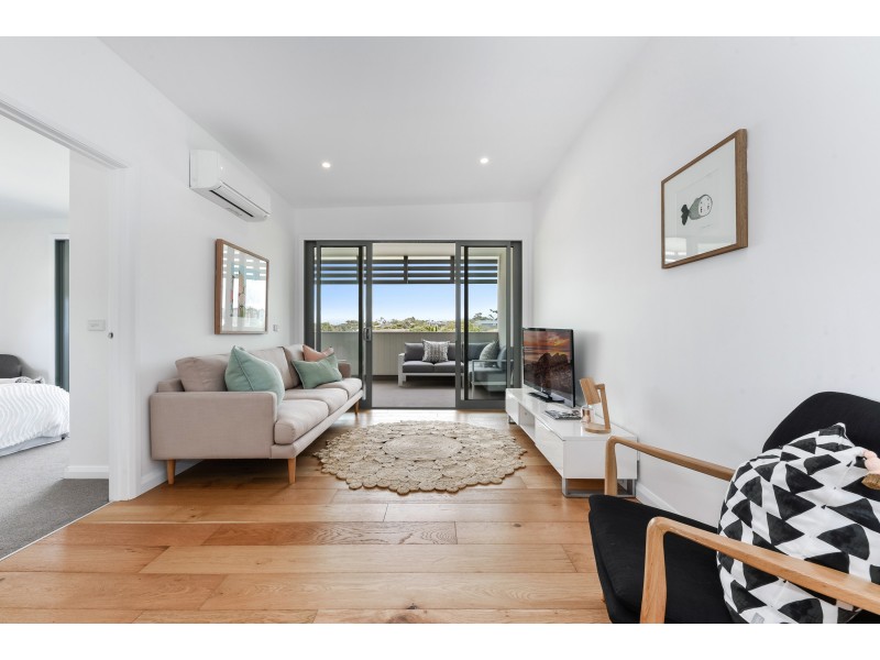 9/42 Bell Street, Torquay VIC 3228