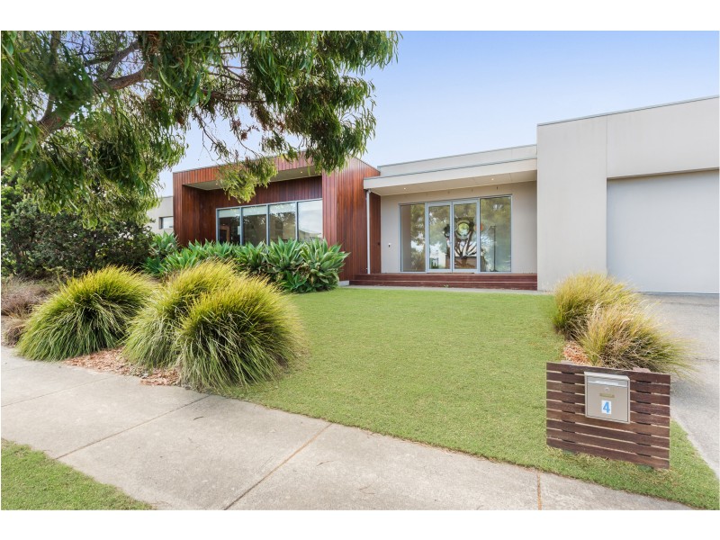 4 Fathom Drive, Torquay VIC 3228