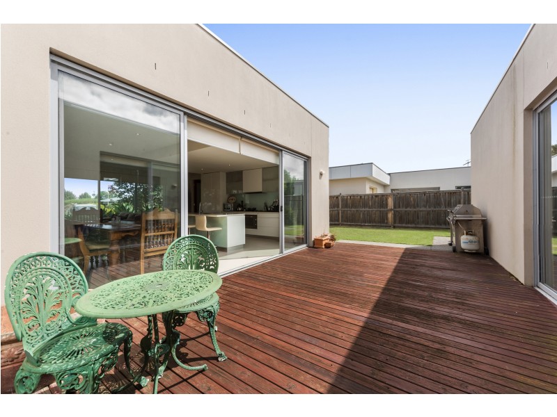 4 Fathom Drive, Torquay VIC 3228