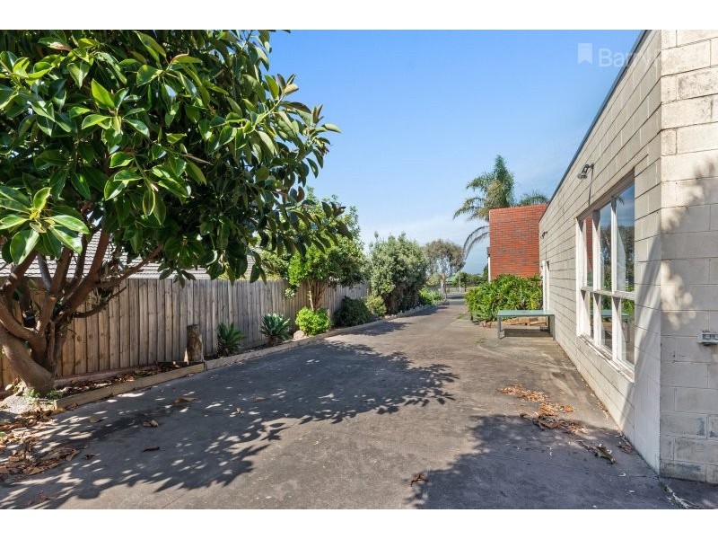 45 Surf Coast Highway, Torquay VIC 3228