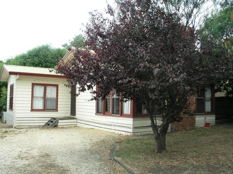 13 ANDERSON STREET, Torquay VIC 3228