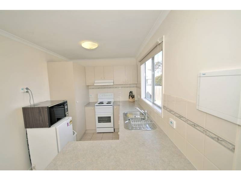 1/66 GEELONG ROAD, Torquay VIC 3228