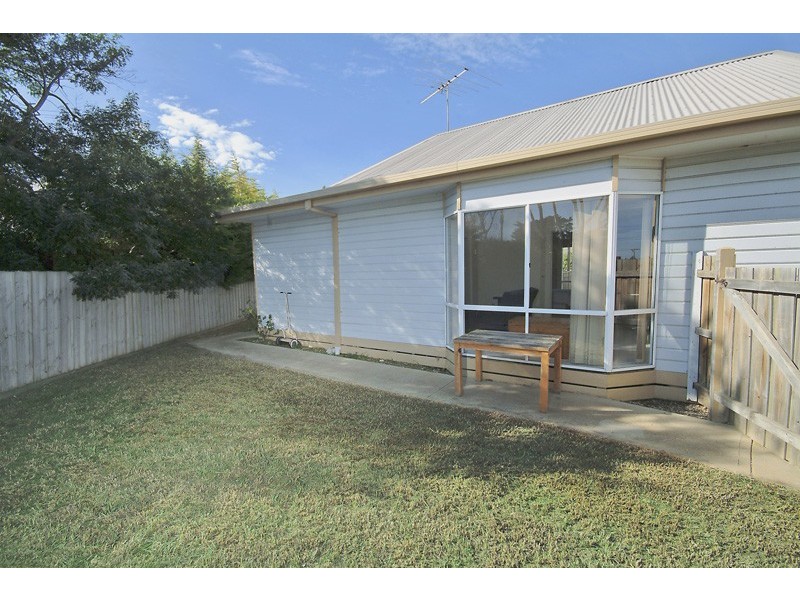 1/66 GEELONG ROAD, Torquay VIC 3228