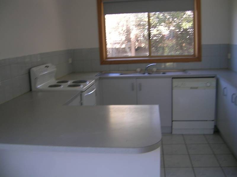 1/242 Duffields Road, Jan Juc VIC 3228