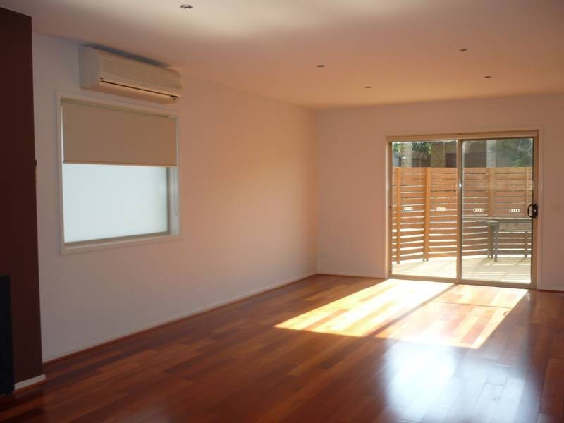 1/24 Dumfries Court, Torquay VIC 3228