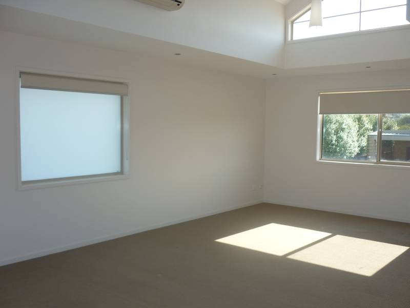 1/24 Dumfries Court, Torquay VIC 3228