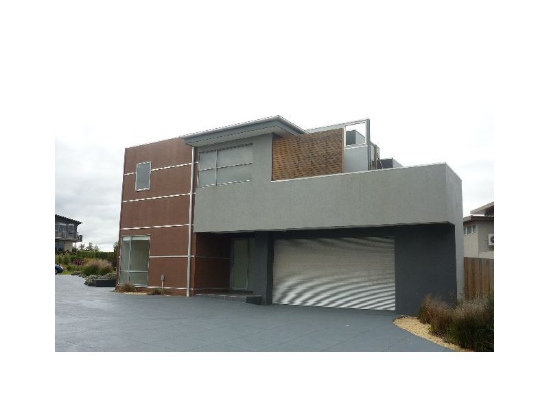 1/7 Baden Court, Torquay VIC 3228