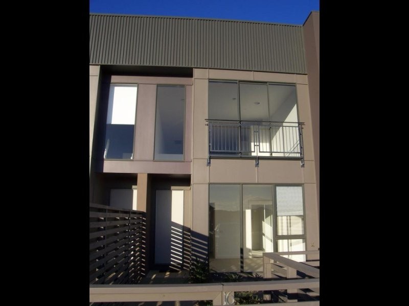 16 Coast Drive, Torquay VIC 3228