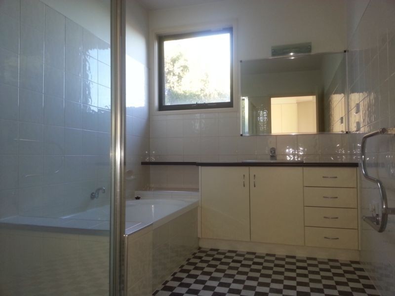 2/23 Ozan Crescent, Jan Juc VIC 3228