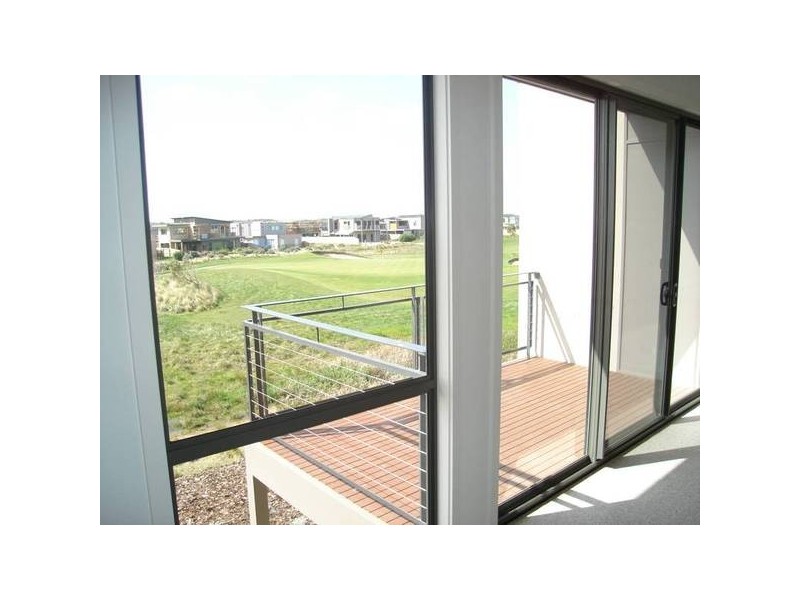3 PEBBLE PLACE, Torquay VIC 3228