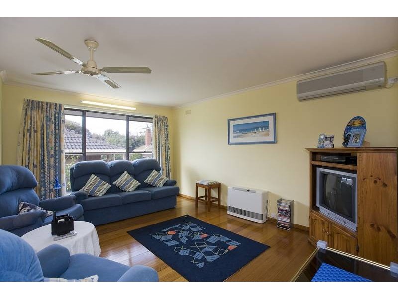 2/45 FISCHER STREET, Torquay VIC 3228