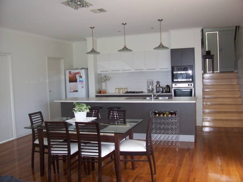 106 GROSVENOR DRIVE, Wandana Heights VIC 3216