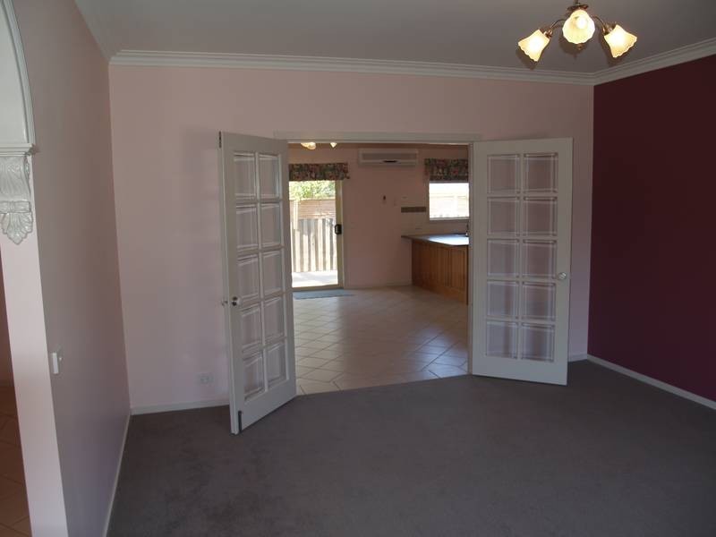 15 UNIVERSITY DRIVE, Highton VIC 3216