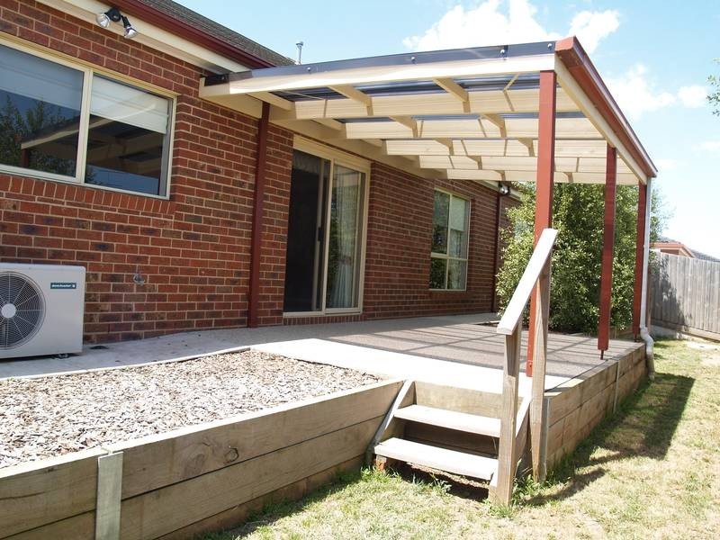 15 UNIVERSITY DRIVE, Highton VIC 3216