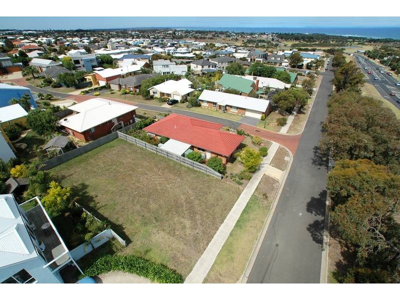 54 GREAT OCEAN ROAD, Torquay VIC 3228