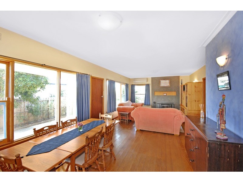 64 DARIAN ROAD, Torquay VIC 3228