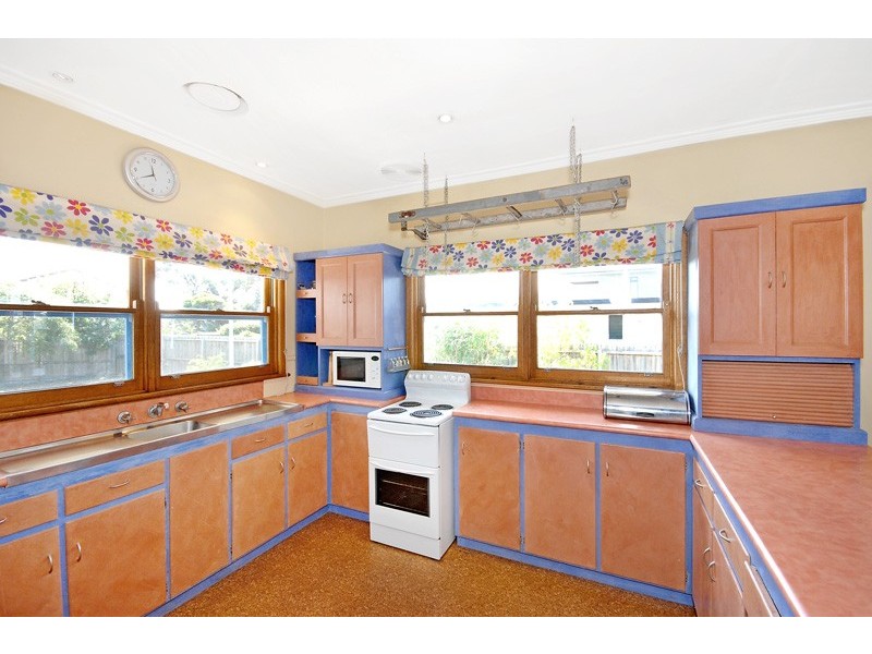 64 DARIAN ROAD, Torquay VIC 3228