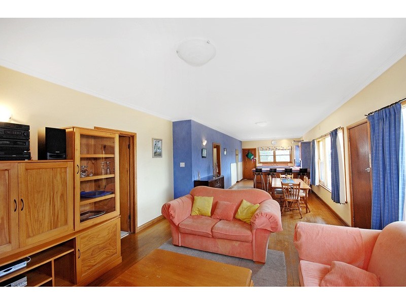 64 DARIAN ROAD, Torquay VIC 3228