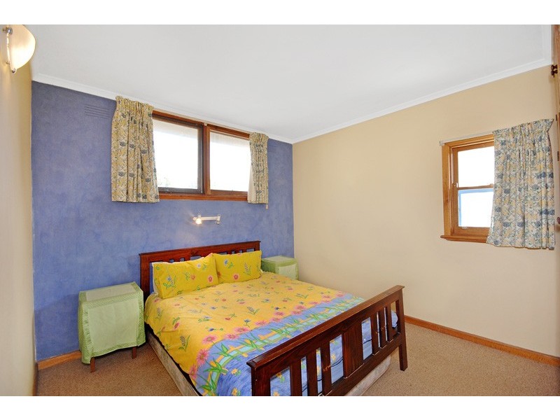 64 DARIAN ROAD, Torquay VIC 3228