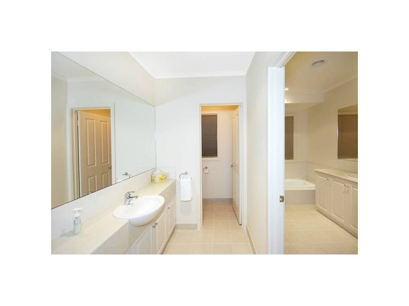 15 St Georges Way, Torquay VIC 3228