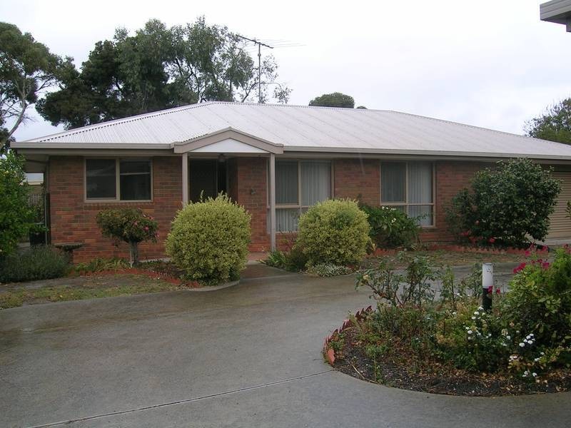 2/15 Beales Street, Torquay VIC 3228