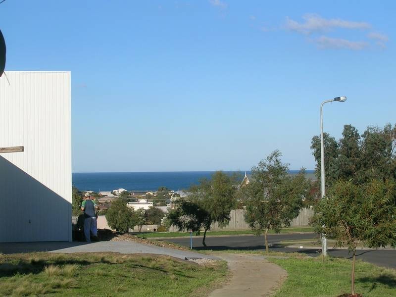 4 GLENGARRY DRIVE, Torquay VIC 3228