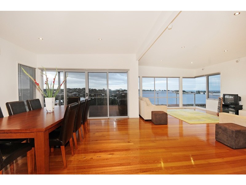 56 OCEAN VIEW CRESCENT, Torquay VIC 3228