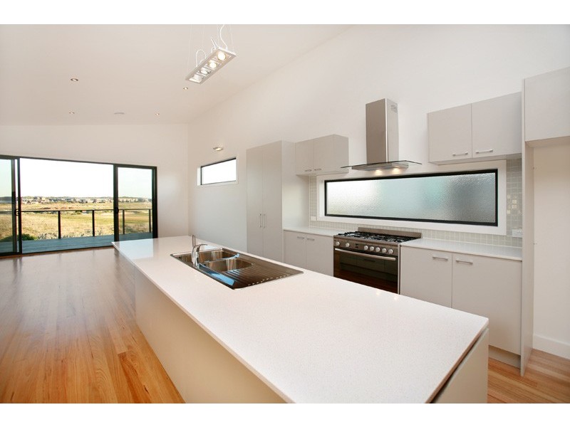 36 ST GEORGES WAY, Torquay VIC 3228