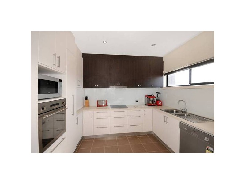 2/6 OCEAN VIEW CRESCENT, Torquay VIC 3228