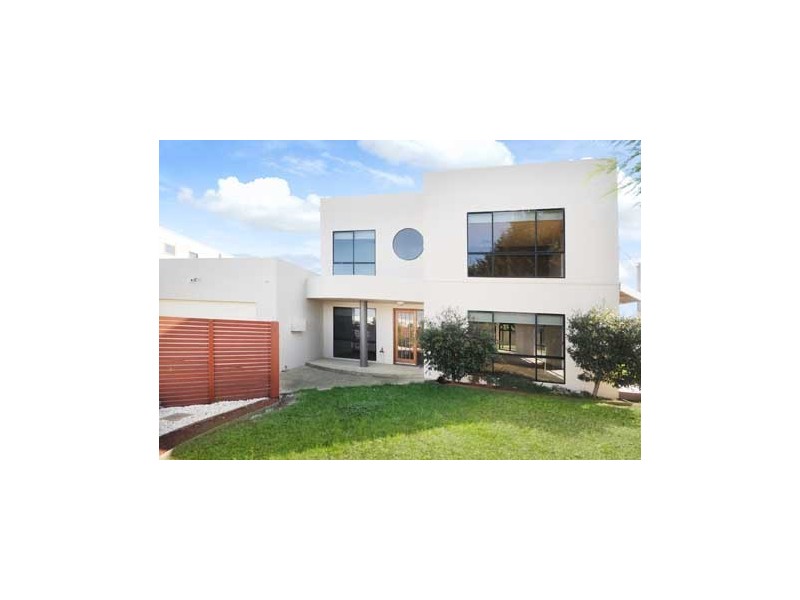 4 NEVA COURT, Torquay VIC 3228