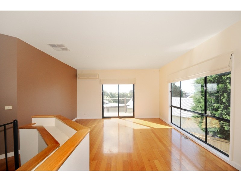 4 NEVA COURT, Torquay VIC 3228