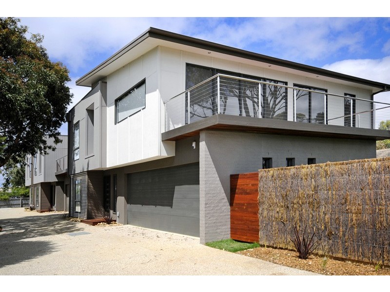 3/45 BOSTON ROAD, Torquay VIC 3228