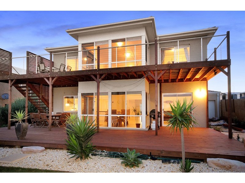 10 GLENGARRY DRIVE, Torquay VIC 3228