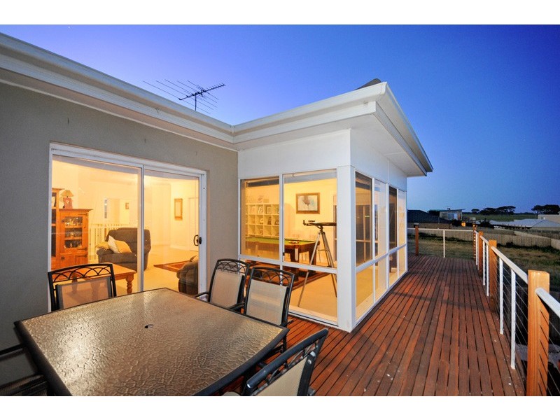 10 GLENGARRY DRIVE, Torquay VIC 3228