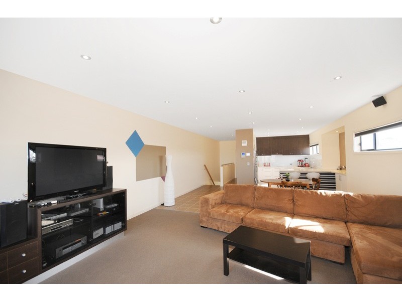 2/6 OCEAN VIEW CRESCENT, Torquay VIC 3228