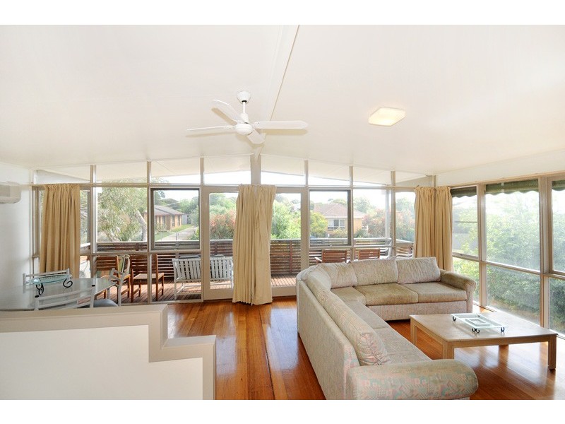 1/13 GOGOLL CRESCENT, Torquay VIC 3228