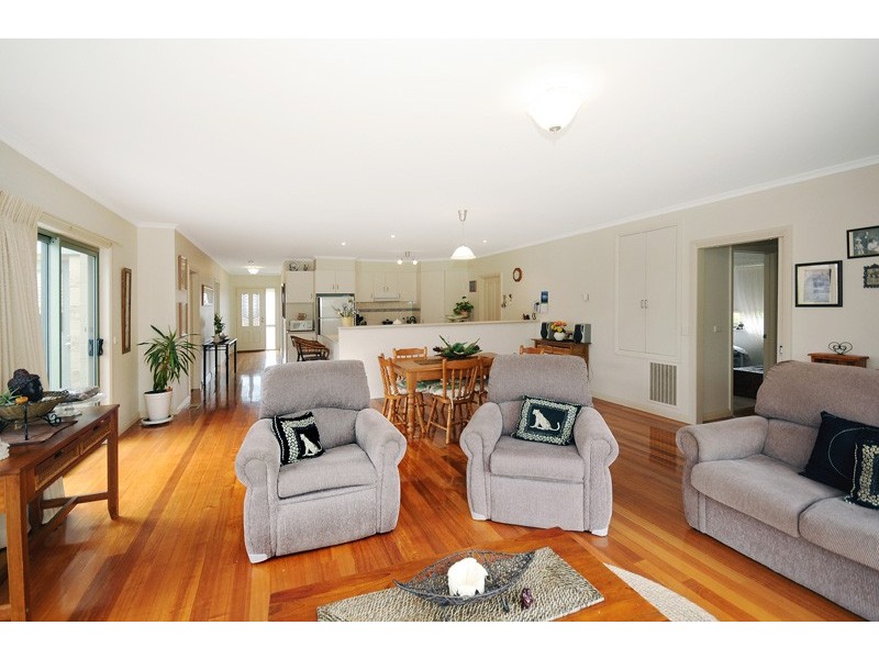 143 FISCHER STREET, Torquay VIC 3228
