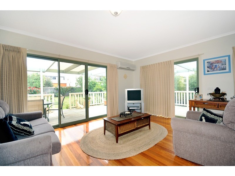 143 FISCHER STREET, Torquay VIC 3228