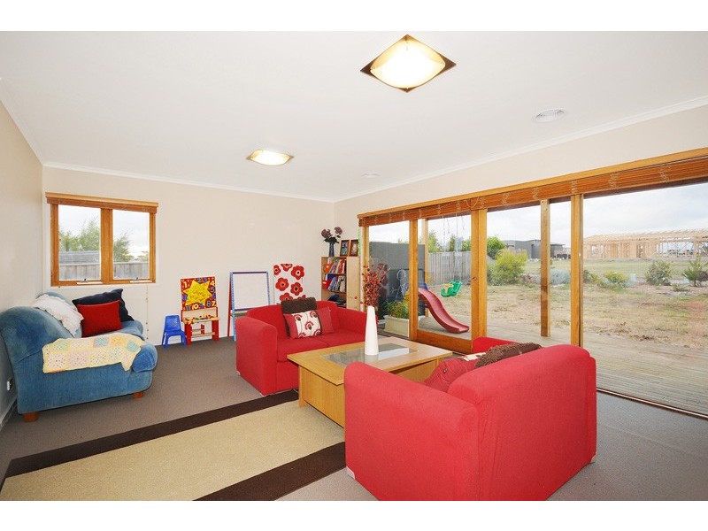 6 ROSEDALE DRIVE, Torquay VIC 3228