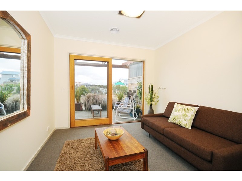 6 ROSEDALE DRIVE, Torquay VIC 3228