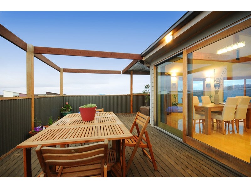 6 ROSEDALE DRIVE, Torquay VIC 3228