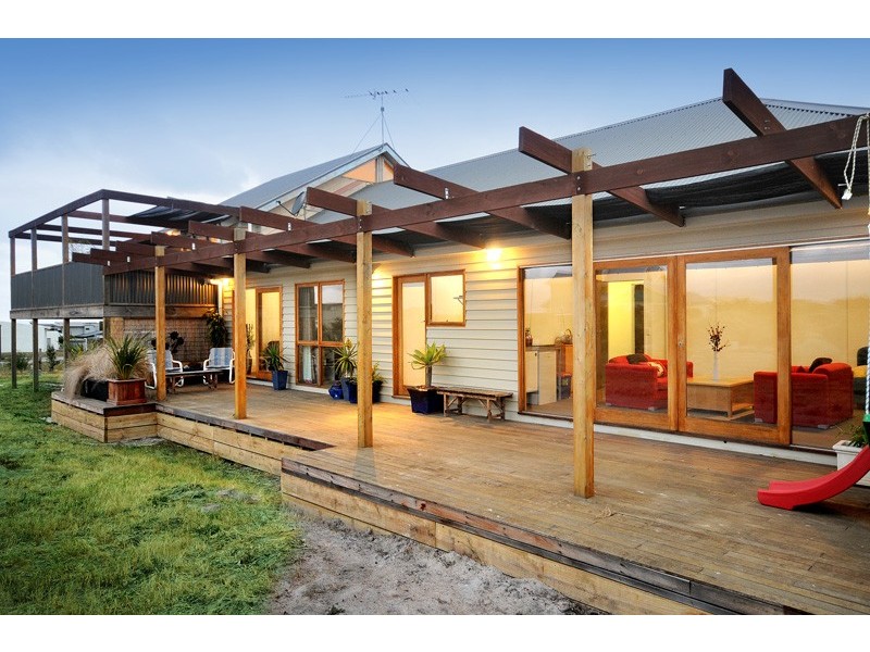 6 ROSEDALE DRIVE, Torquay VIC 3228