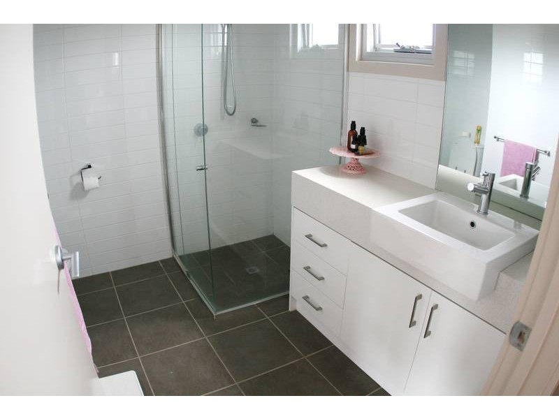 2/10 Spring St, Torquay VIC 3228