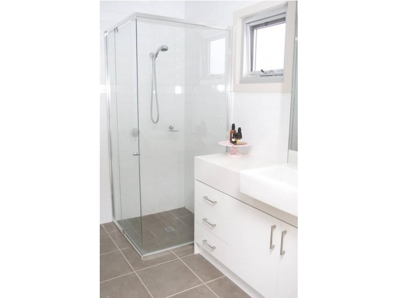 2/10 Spring St, Torquay VIC 3228