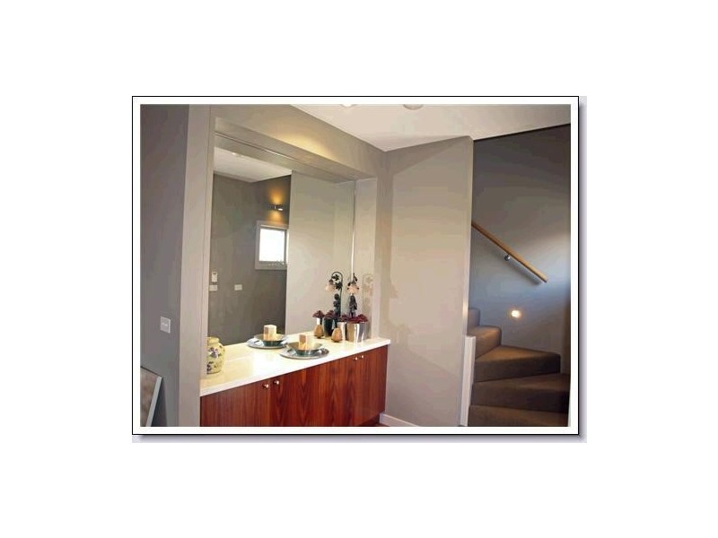 2/10 Spring St, Torquay VIC 3228