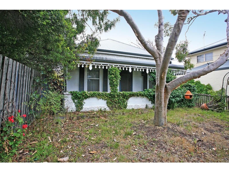 2 PARKER STREET, Torquay VIC 3228