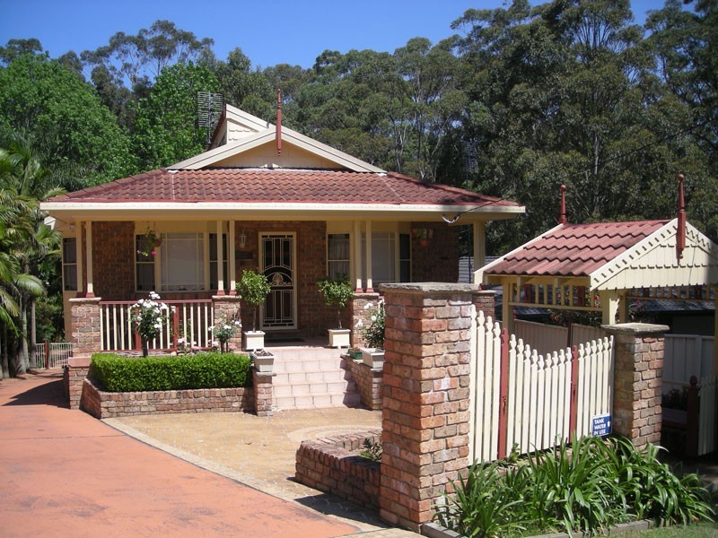 4 Elvys Ave, Saratoga NSW 2251